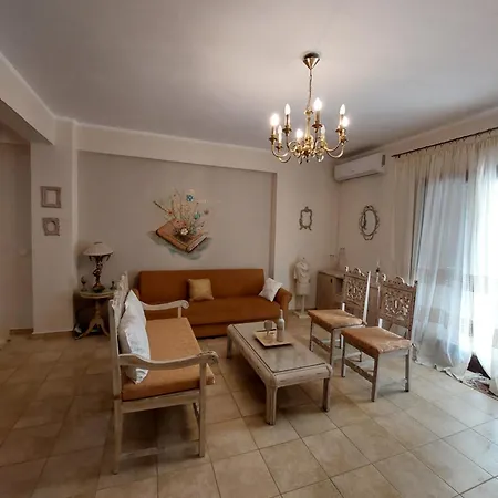 Apartamento Antique 2 *