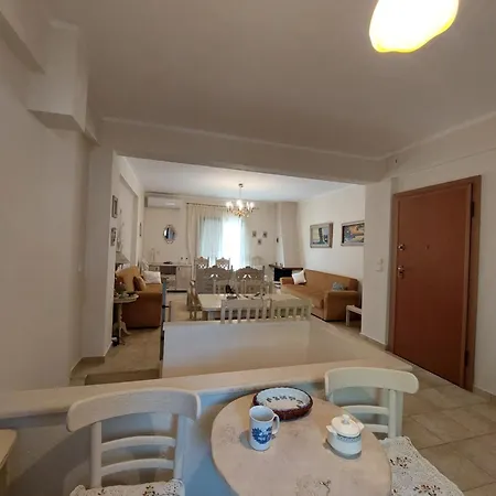 Apartamento Antique 2 *
