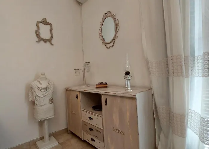 Antique 2 Афитос